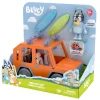 Clearance Bluey Auto 4 4, Veicolo Fuoristrada Della Famiglia, Incluso Papa Bandit Alto Circa 8 Cm E 2 Tavole Da Surf, Come Visto In Tv Mondi Immaginari