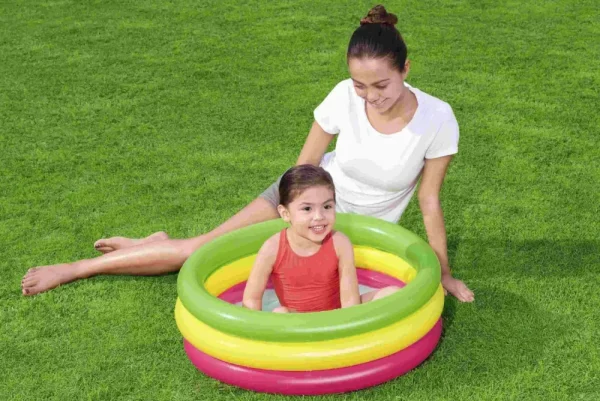 Hot Piscina Summer A 3 Anelli Color Con Fondo Gonfiabile, Cm. 70 24 Gonfiabili Per Bambini